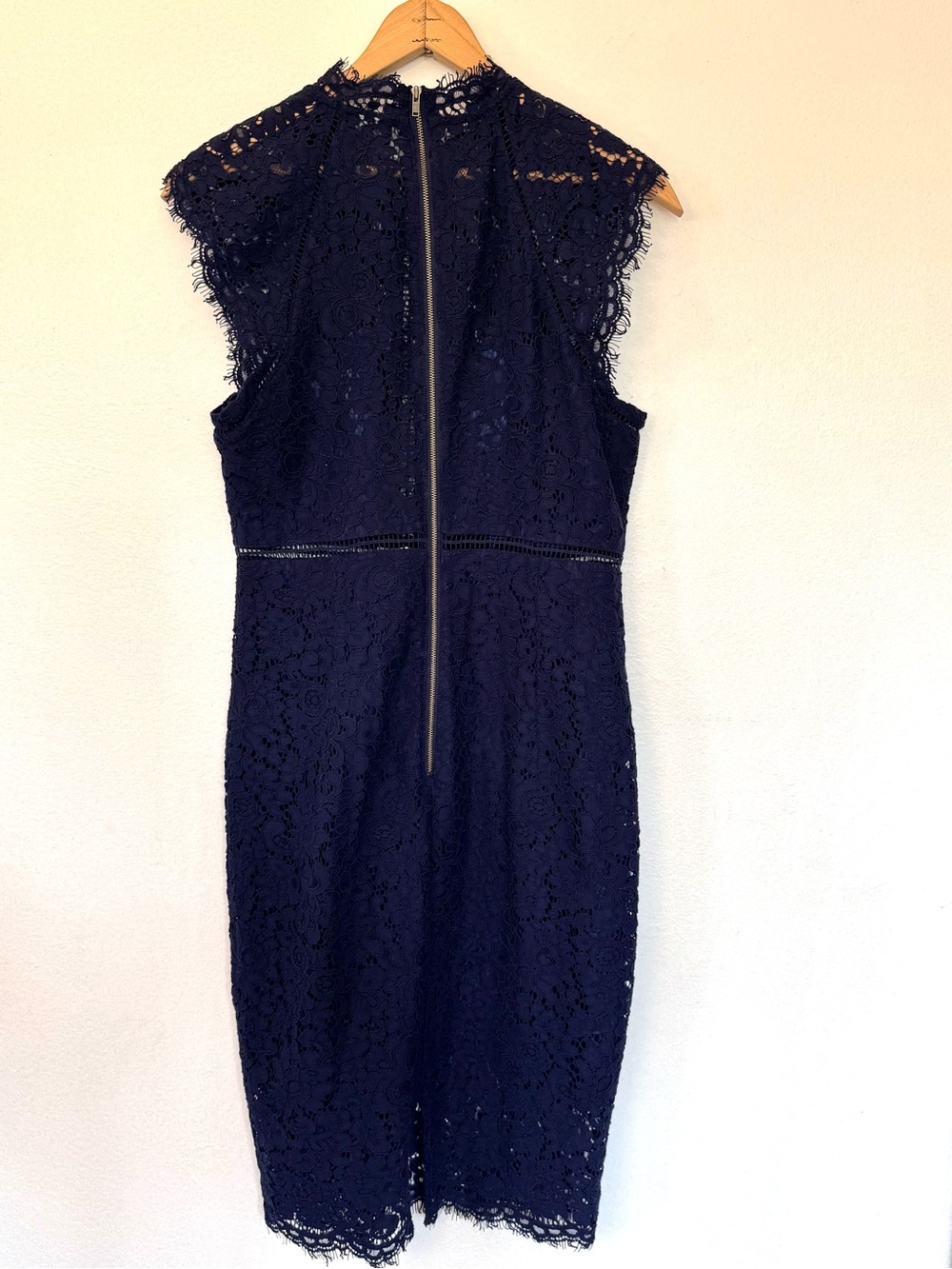 Bardot Navy Blue Lace Cocktail Dress Elegant Wedding Guest & Date Night Midi Sz8 - Picture 11 of 14